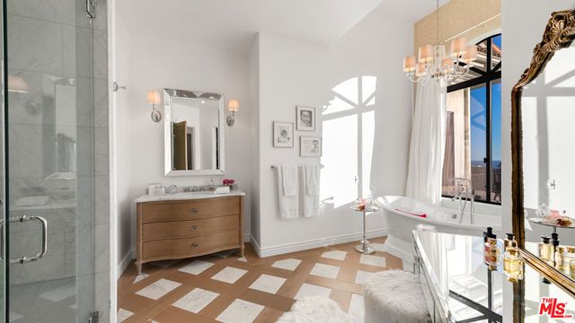 6110 Merritt Drive, Malibu, CA 90265