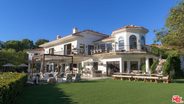 6110 Merritt Drive, Malibu, CA 90265