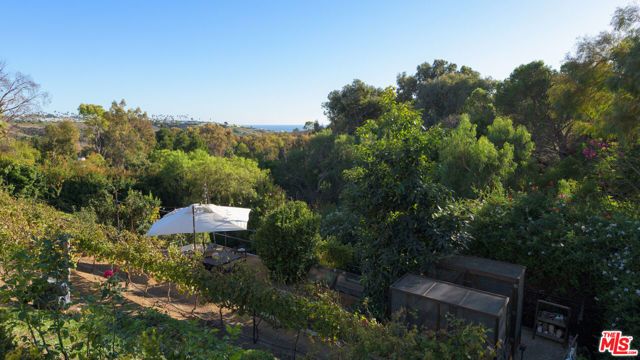 6110 Merritt Drive, Malibu, CA 90265