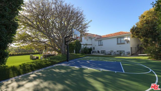 6110 Merritt Drive, Malibu, CA 90265