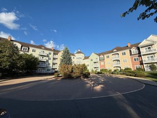 5 Woodman Way 301-B, Newburyport, MA 01950