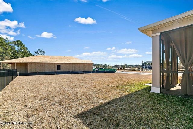 2704 BERRYHILL Road, Green Cove Springs, FL 32043