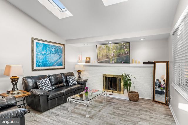 200 ROANOKE RD, Cherry Hill, NJ 08003