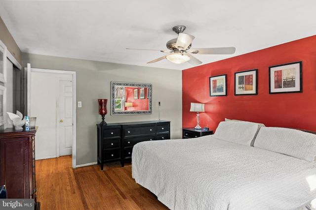 200 ROANOKE RD, Cherry Hill, NJ 08003