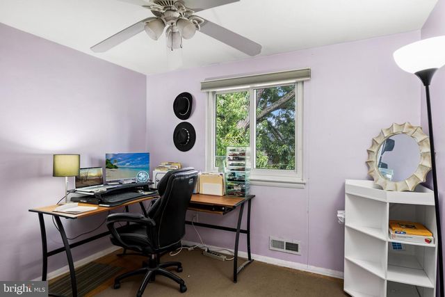 200 ROANOKE RD, Cherry Hill, NJ 08003