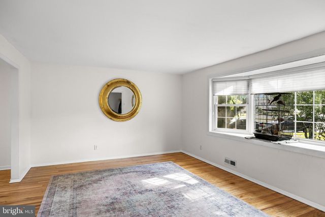 200 ROANOKE RD, Cherry Hill, NJ 08003