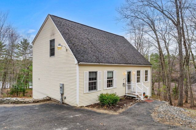 516 Berry River Road, Barrington, NH 03825