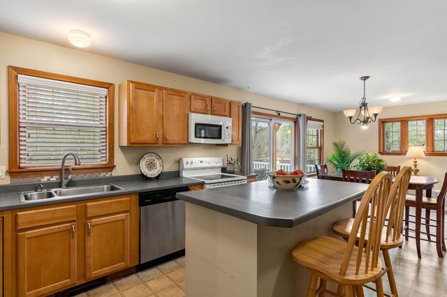 516 Berry River Road, Barrington, NH 03825
