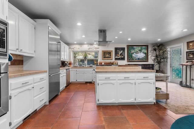 17993 Jayhawk Dr, Penn Valley, CA 95946