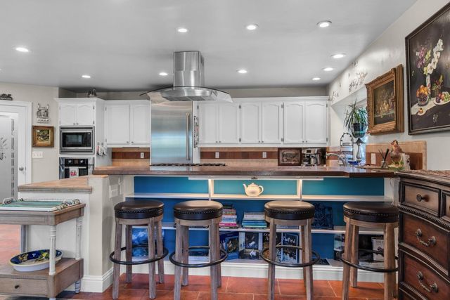 17993 Jayhawk Dr, Penn Valley, CA 95946