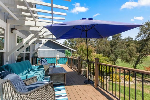 17993 Jayhawk Dr, Penn Valley, CA 95946