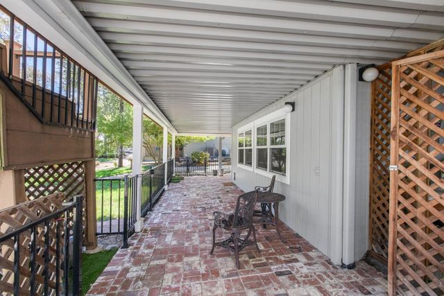17993 Jayhawk Dr, Penn Valley, CA 95946