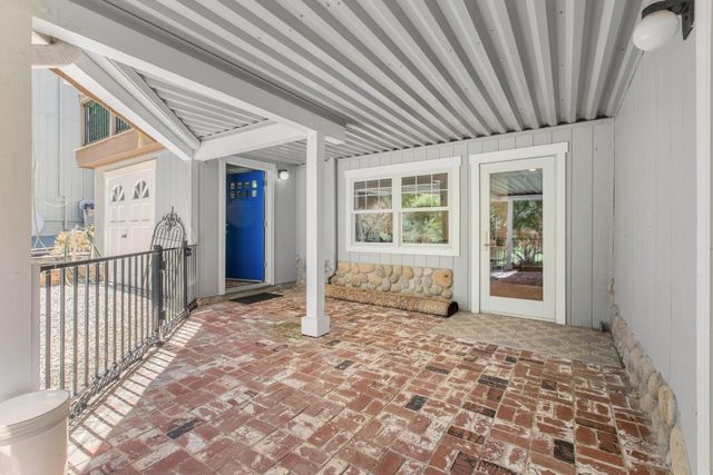 17993 Jayhawk Dr, Penn Valley, CA 95946