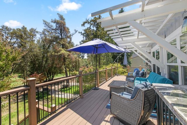 17993 Jayhawk Dr, Penn Valley, CA 95946