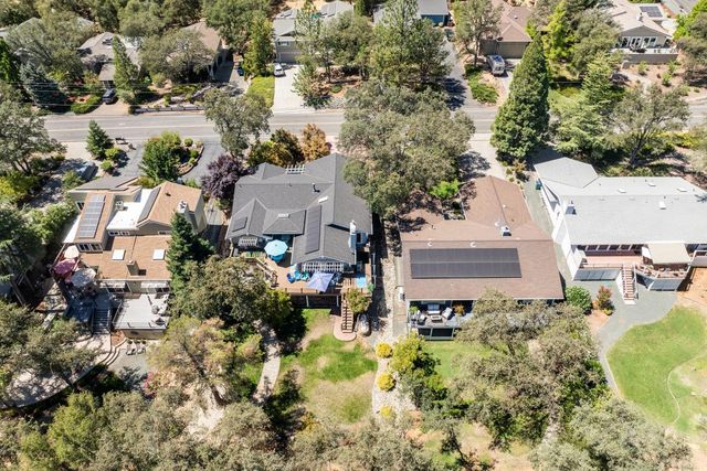 17993 Jayhawk Dr, Penn Valley, CA 95946