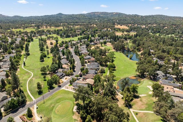 17993 Jayhawk Dr, Penn Valley, CA 95946