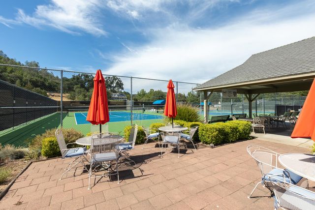 17993 Jayhawk Dr, Penn Valley, CA 95946