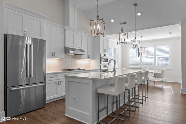 1005 Layne Court NE, Leland, NC 28451