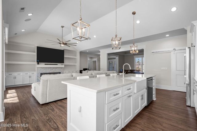 1005 Layne Court NE, Leland, NC 28451