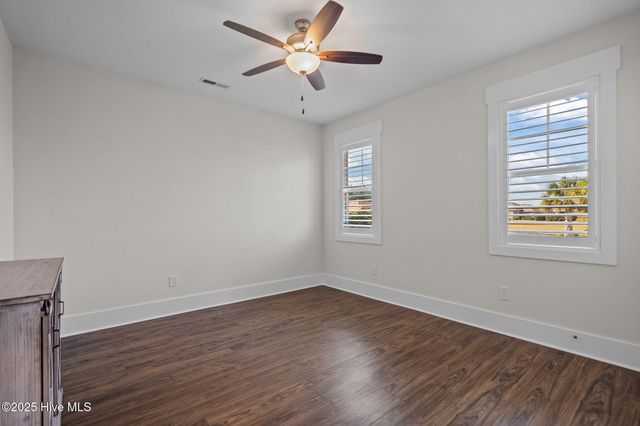 1005 Layne Court NE, Leland, NC 28451