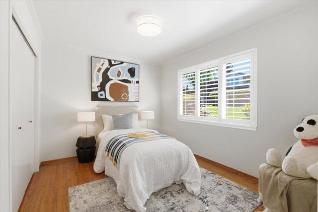 130 Erica Way, Portola Valley, CA 94028