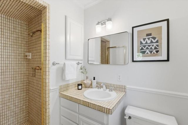 130 Erica Way, Portola Valley, CA 94028