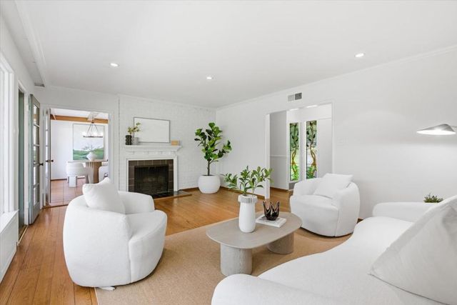 130 Erica Way, Portola Valley, CA 94028