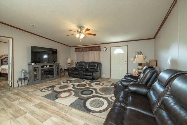 140 Coke Gage Lane, Decatur, TX 76234