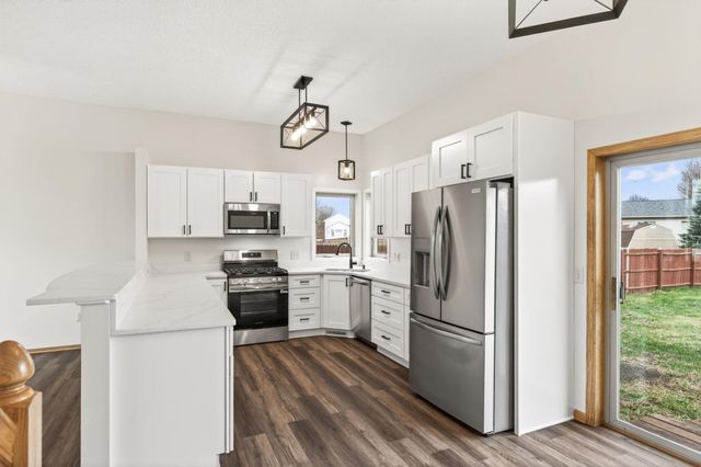 1100 S Passage SW, Isanti, MN 55040