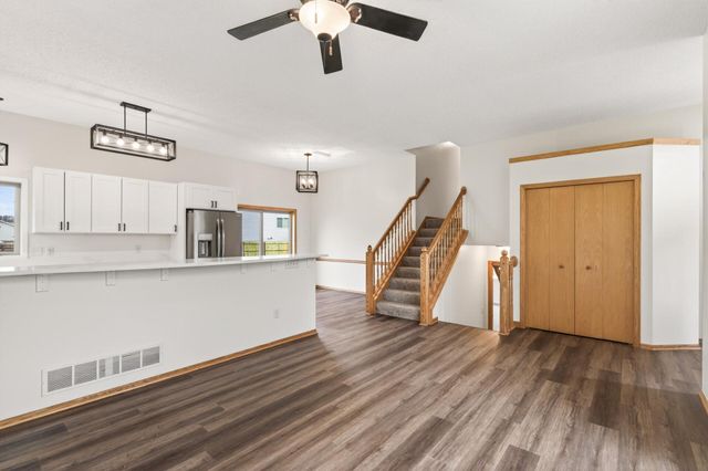 1100 S Passage SW, Isanti, MN 55040