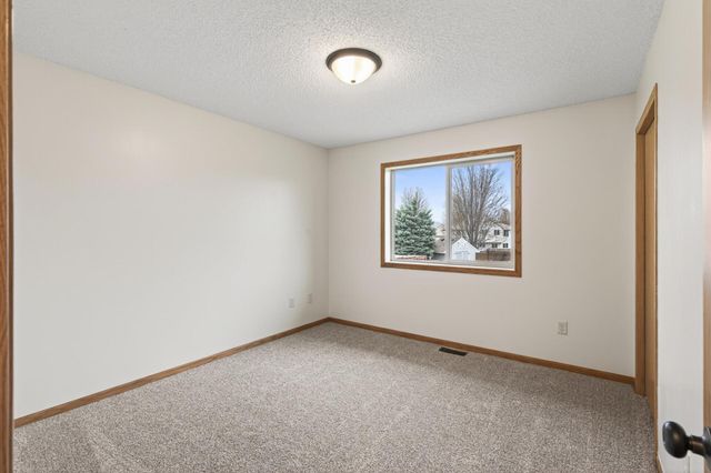 1100 S Passage SW, Isanti, MN 55040