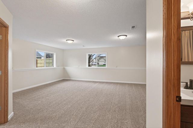 1100 S Passage SW, Isanti, MN 55040