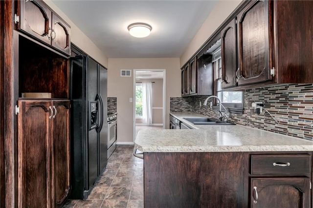 7302 Earnshaw Street, Shawnee, KS 66216
