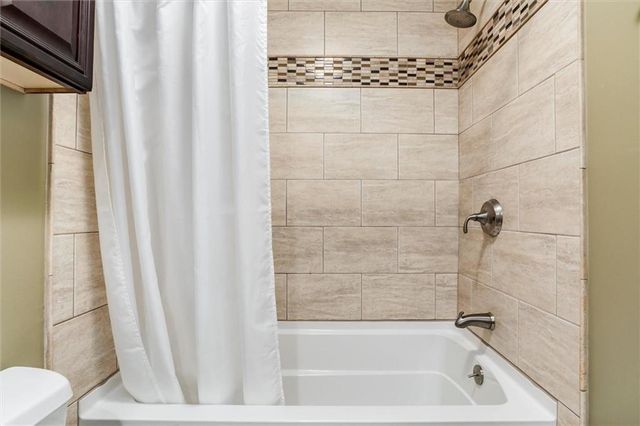 7302 Earnshaw Street, Shawnee, KS 66216