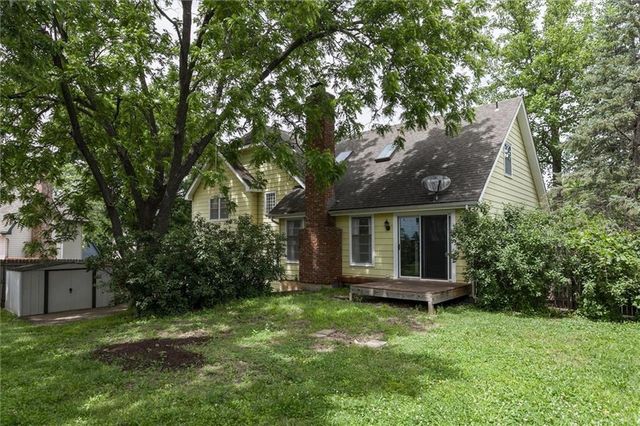 7302 Earnshaw Street, Shawnee, KS 66216