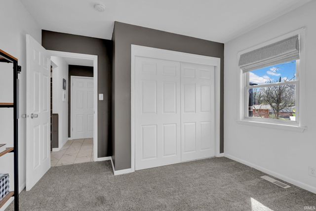 5906 Hamilton Drive, Evansville, IN 47711