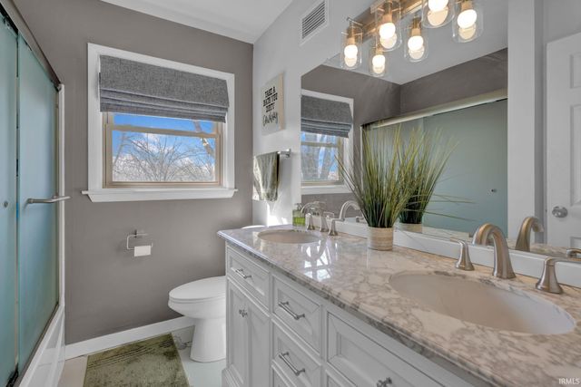 5906 Hamilton Drive, Evansville, IN 47711