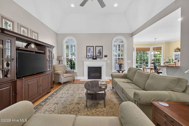 109 Currant Lane, Hampstead, NC 28443