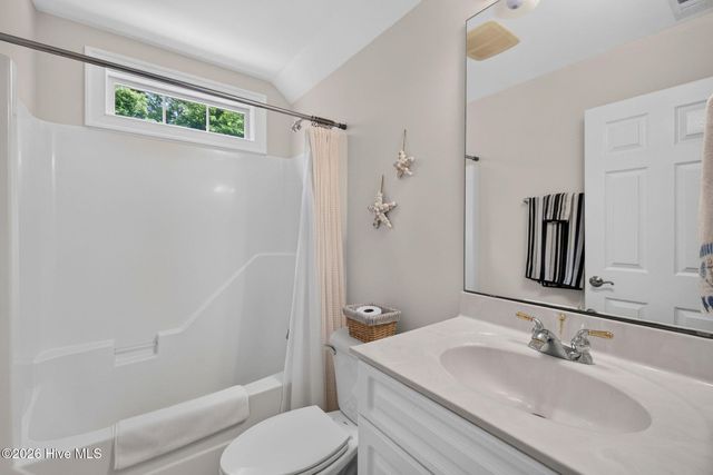 109 Currant Lane, Hampstead, NC 28443