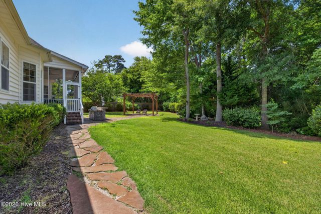 109 Currant Lane, Hampstead, NC 28443