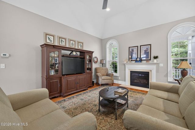 109 Currant Lane, Hampstead, NC 28443