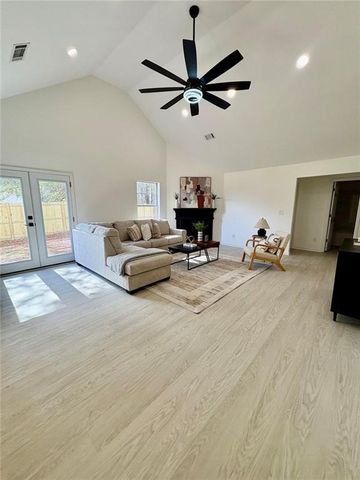 10101 Deep Creek Drive, Union City, GA 30291