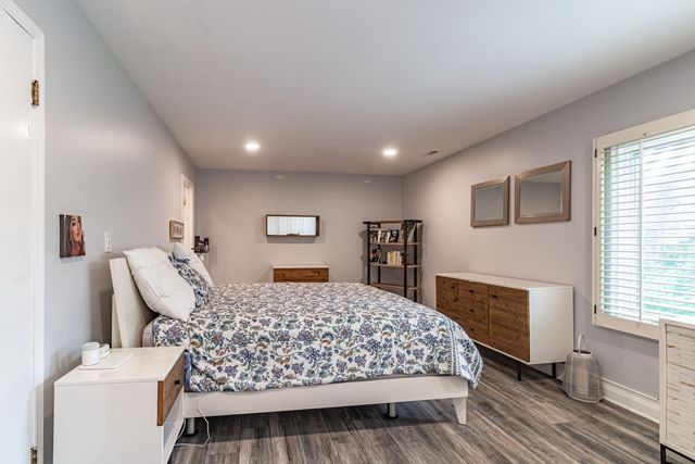 714 York Court, Northbrook, IL 60062