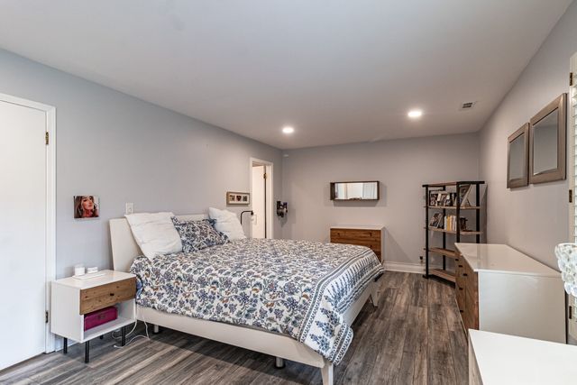 714 York Court, Northbrook, IL 60062