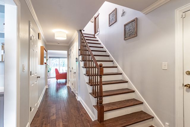 714 York Court, Northbrook, IL 60062