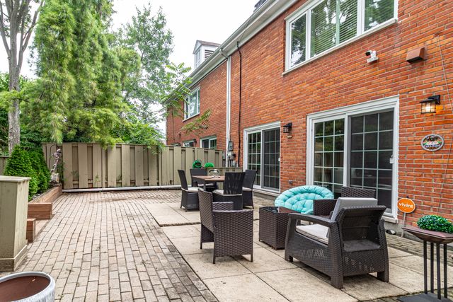 714 York Court, Northbrook, IL 60062