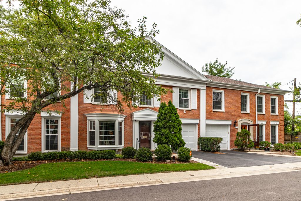 714 York Court, Northbrook, IL 60062