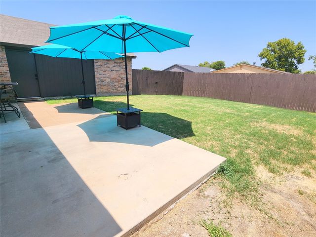 5004 N Colony Boulevard, The Colony, TX 75056