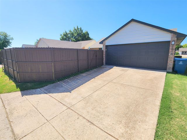 5004 N Colony Boulevard, The Colony, TX 75056