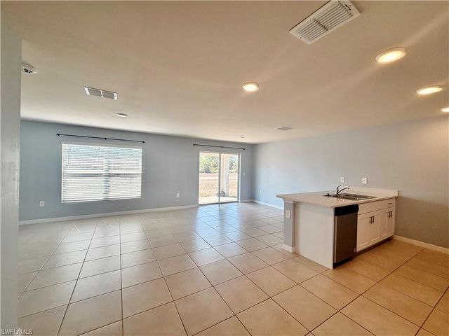 5013 Pinetree CIR, Labelle, FL 33935